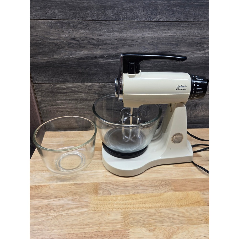 Vintage Sunbeam Mixmaster Stand Mixer Off White Chrome 2 Glass Bowls 12 Speed